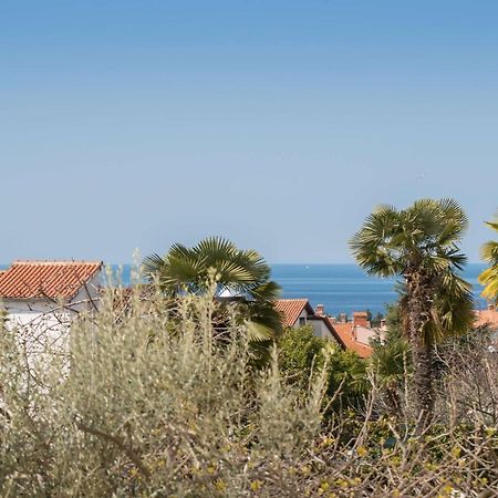 Apartment Motovunska 39 Porec Bagian luar foto