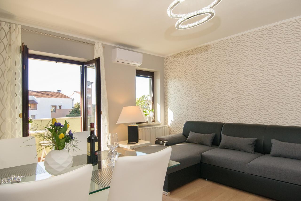 Apartment Motovunska 39 Porec Bagian luar foto