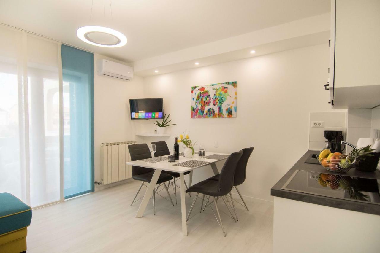 Apartment Motovunska 39 Porec Bagian luar foto