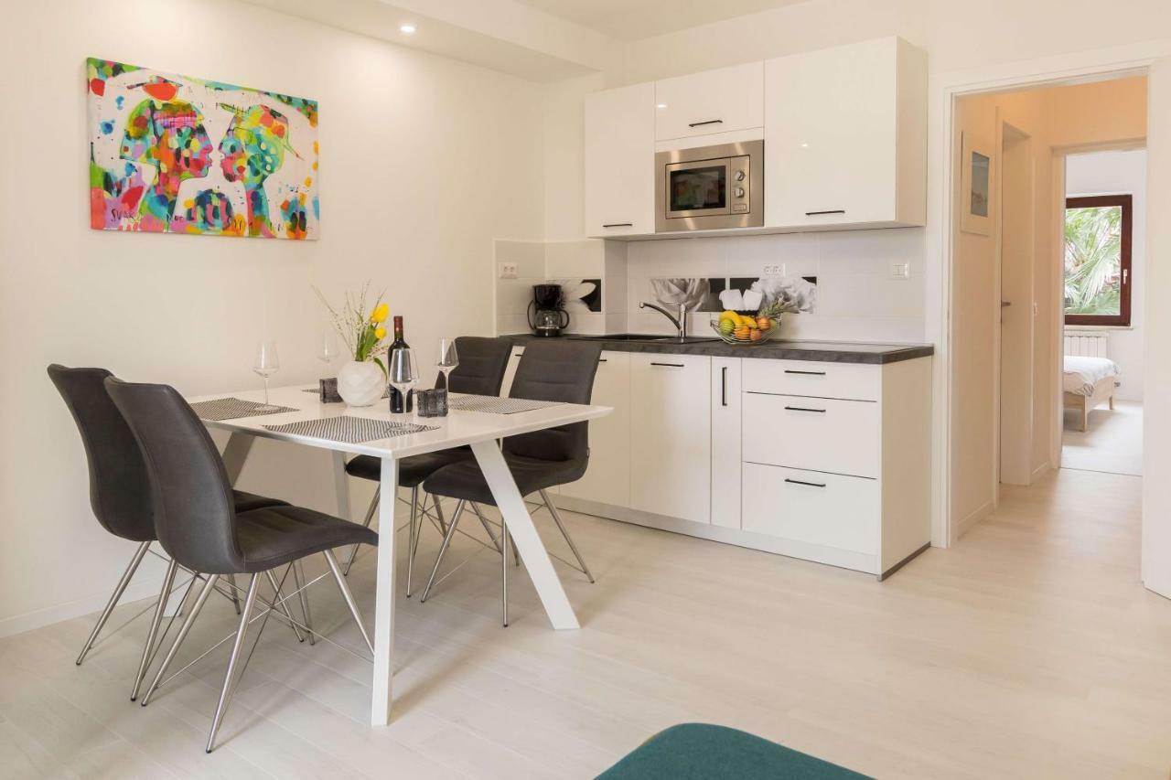 Apartment Motovunska 39 Porec Bagian luar foto
