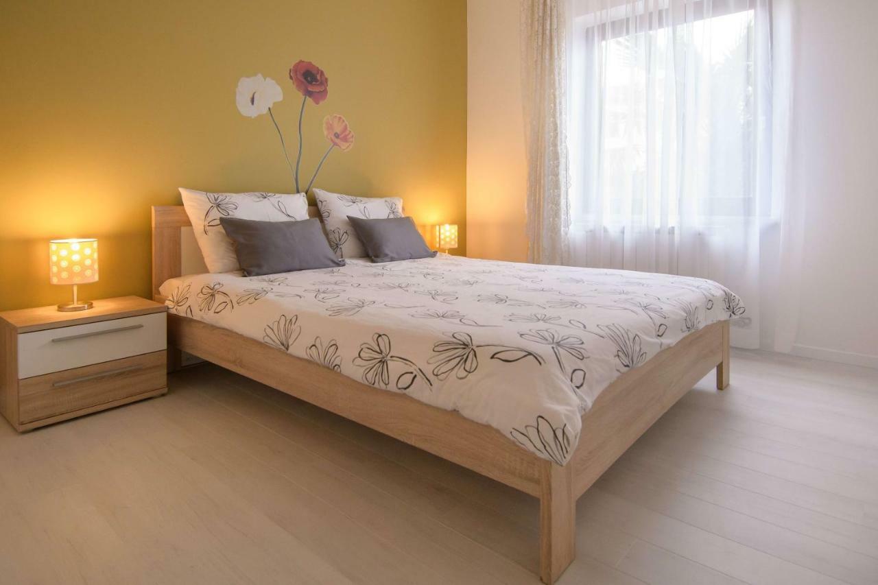 Apartment Motovunska 39 Porec Bagian luar foto