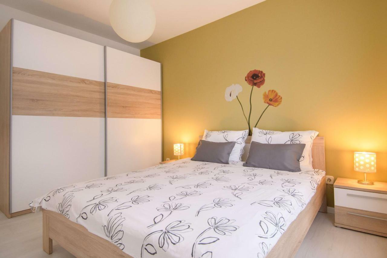 Apartment Motovunska 39 Porec Bagian luar foto