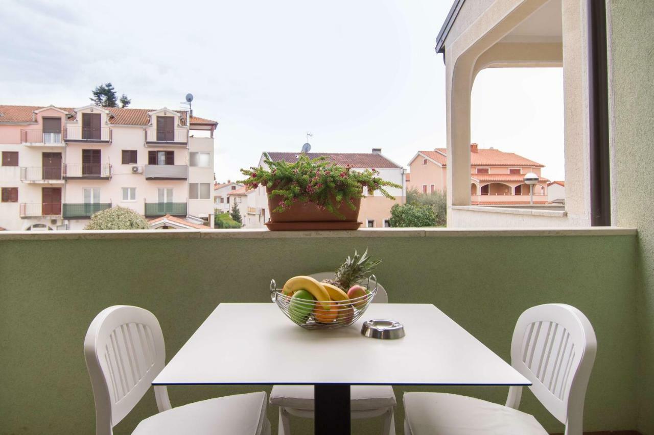 Apartment Motovunska 39 Porec Bagian luar foto